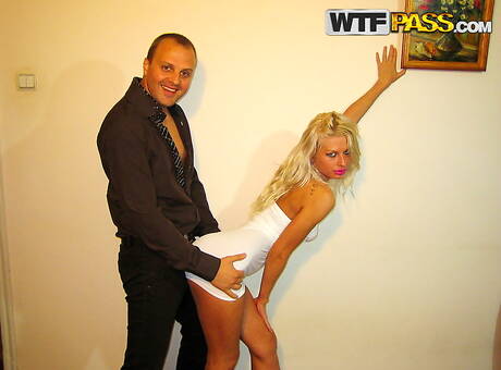 Private Sex Tapes xxx picture collection featuring Adele in boy-girl action