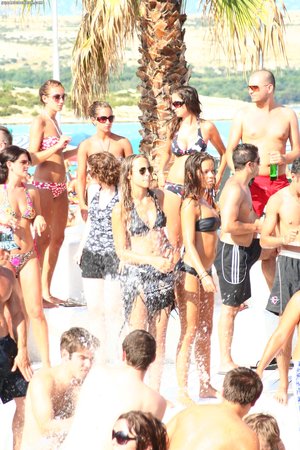 Nuthumbs invite you to explore free photos featuring attractive girl xxx gallery 239270